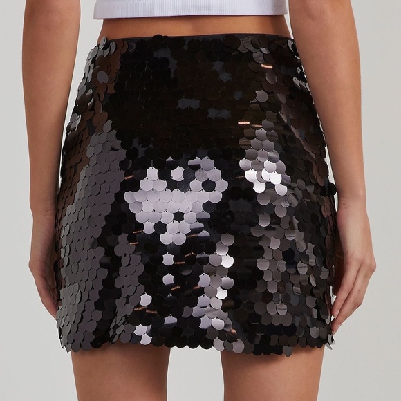 Shinestar Black Sequin Mini Skirt Large Round Sequins Size Medium - Picture 13 of 13